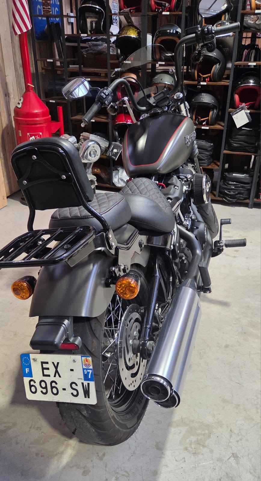STREET BOB – Image 8